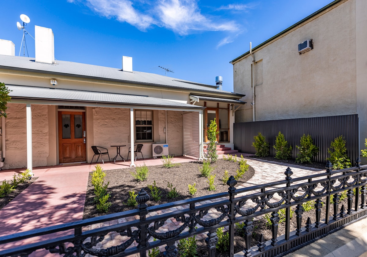 Tanunda Central Cottage Houses for Rent in Tanunda, South Australia
