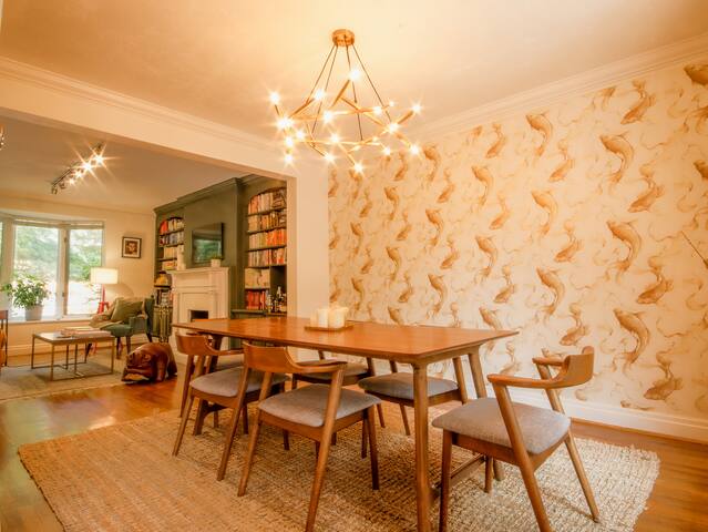 Home with Immersive Media Shed gallery image 2