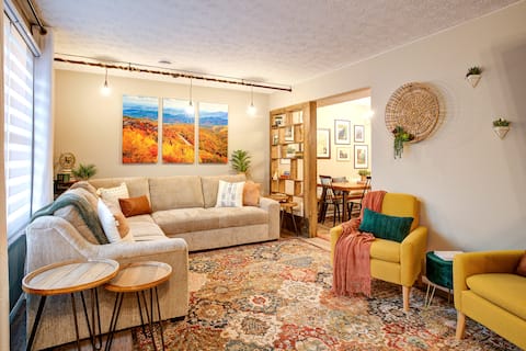 Successful Airbnb property: Pet-Friendly•Walk to ETSU•Sleeps 6•Cozy & Stocked in Johnson City