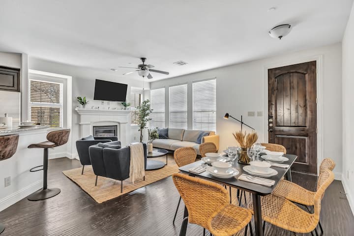 Spacious Home With Patio, Ideal For Extended Stays - Frisco, TX