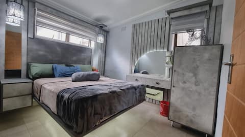 8. Solar Powered Cosy Executive Cottage
