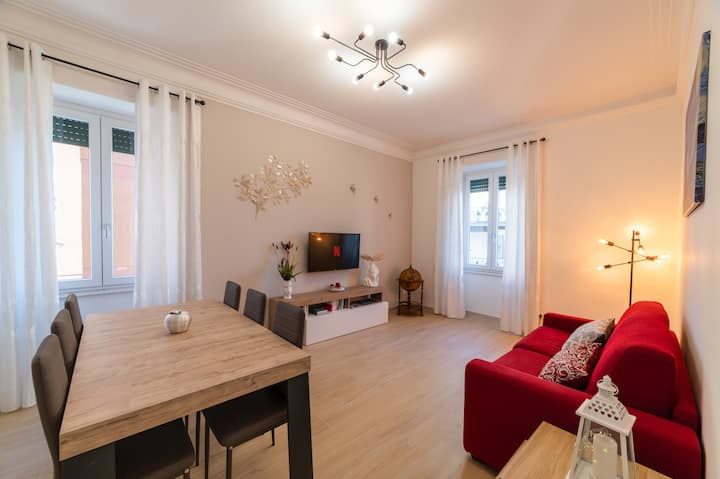 5-star Stazione-Belvedere, spacious apartment