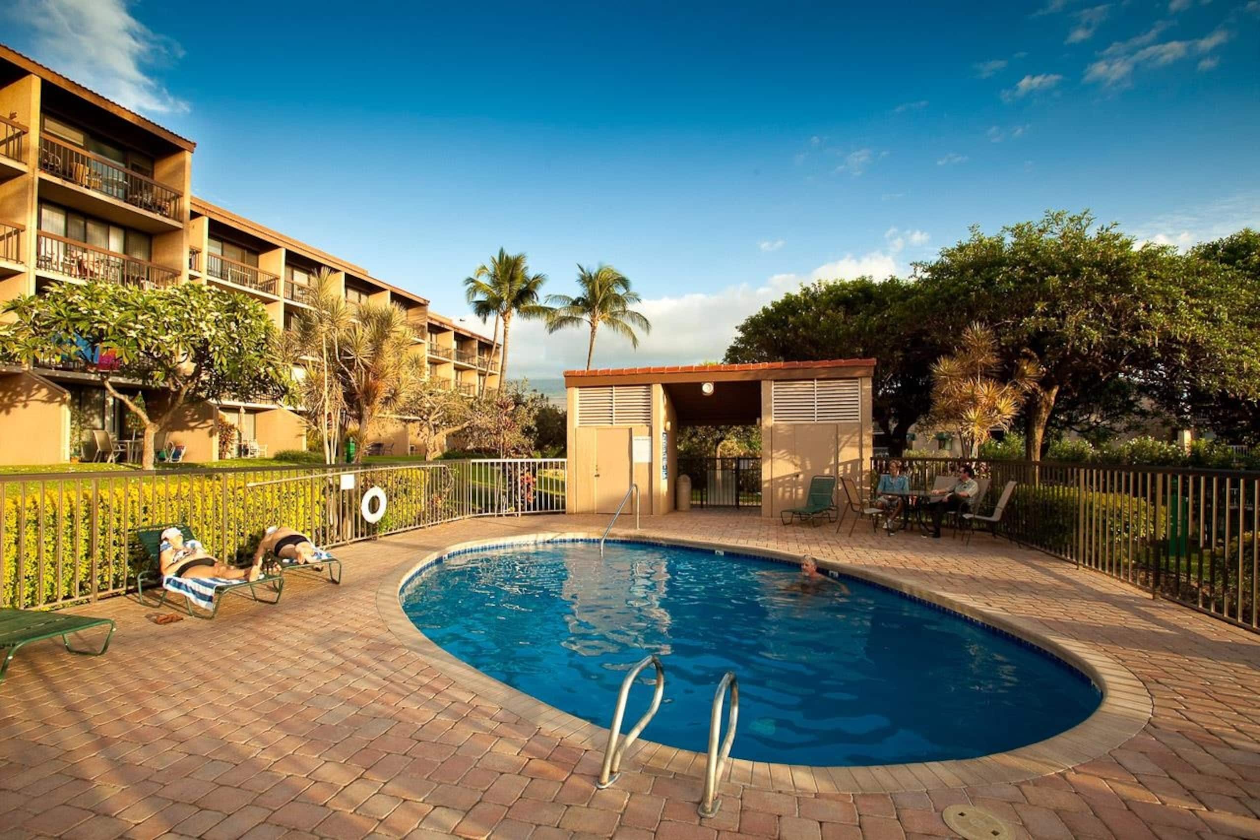 Condo in Kihei · ★4.8 · 2 bedrooms · 4 beds · 2 baths - Image 35