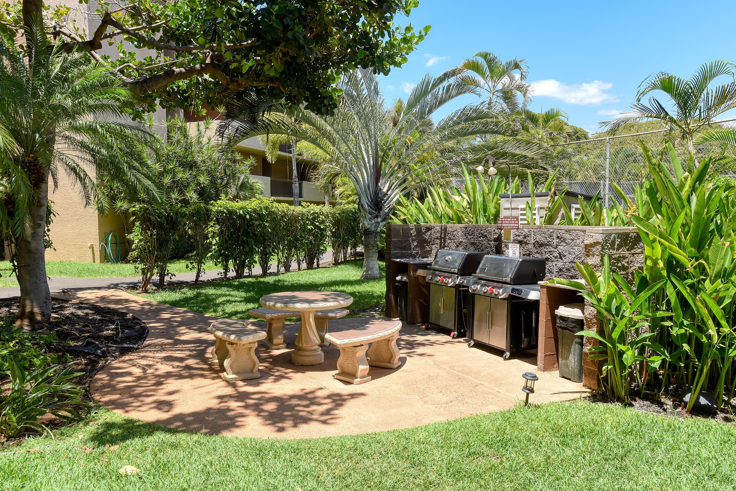 Condo in Kihei · ★4.8 · 2 bedrooms · 4 beds · 2 baths - Image 11