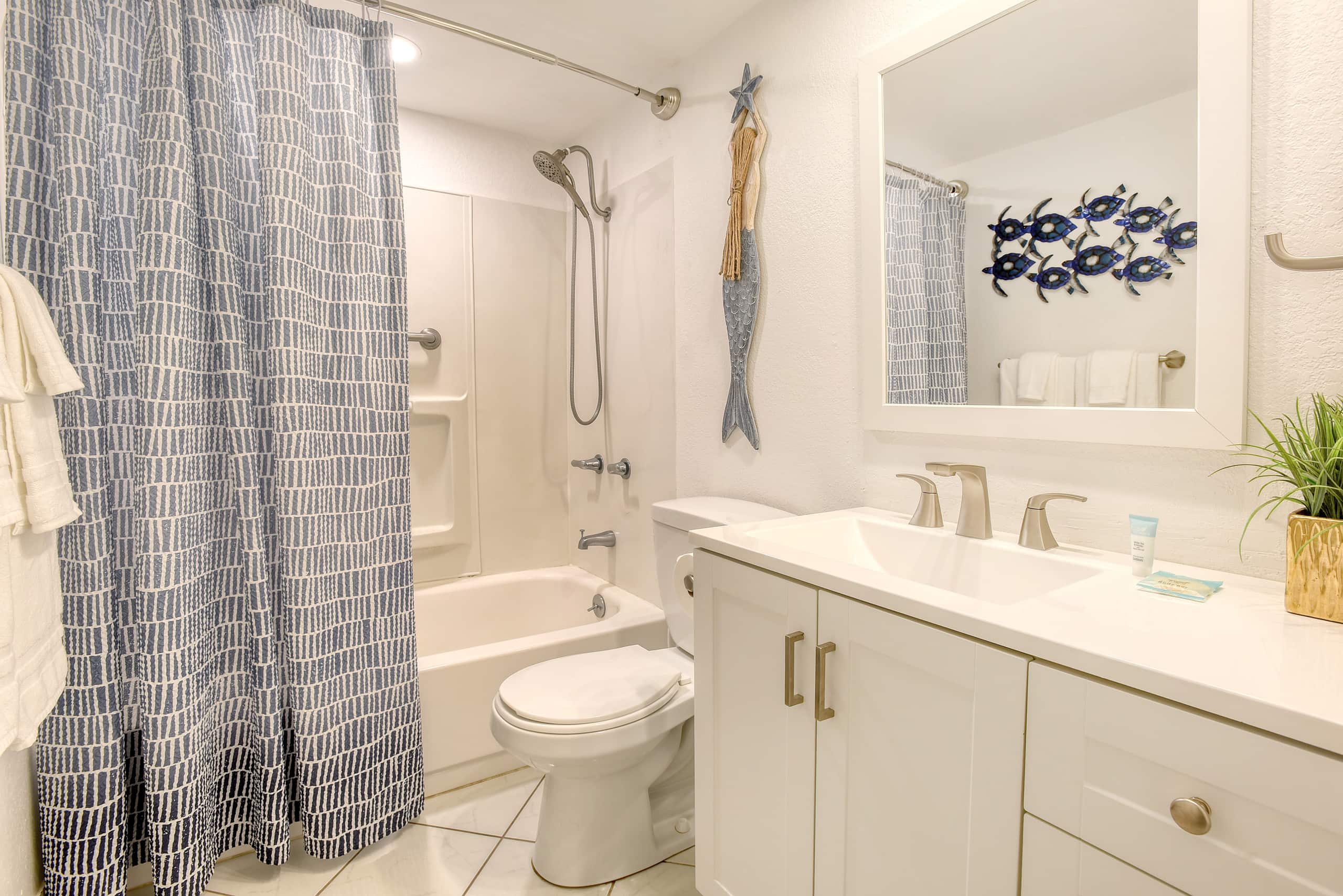 Condo in Kihei · ★4.8 · 2 bedrooms · 4 beds · 2 baths - Image 23