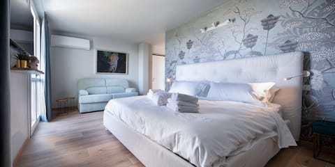 New San Raffaele apartment with Free parking & AC