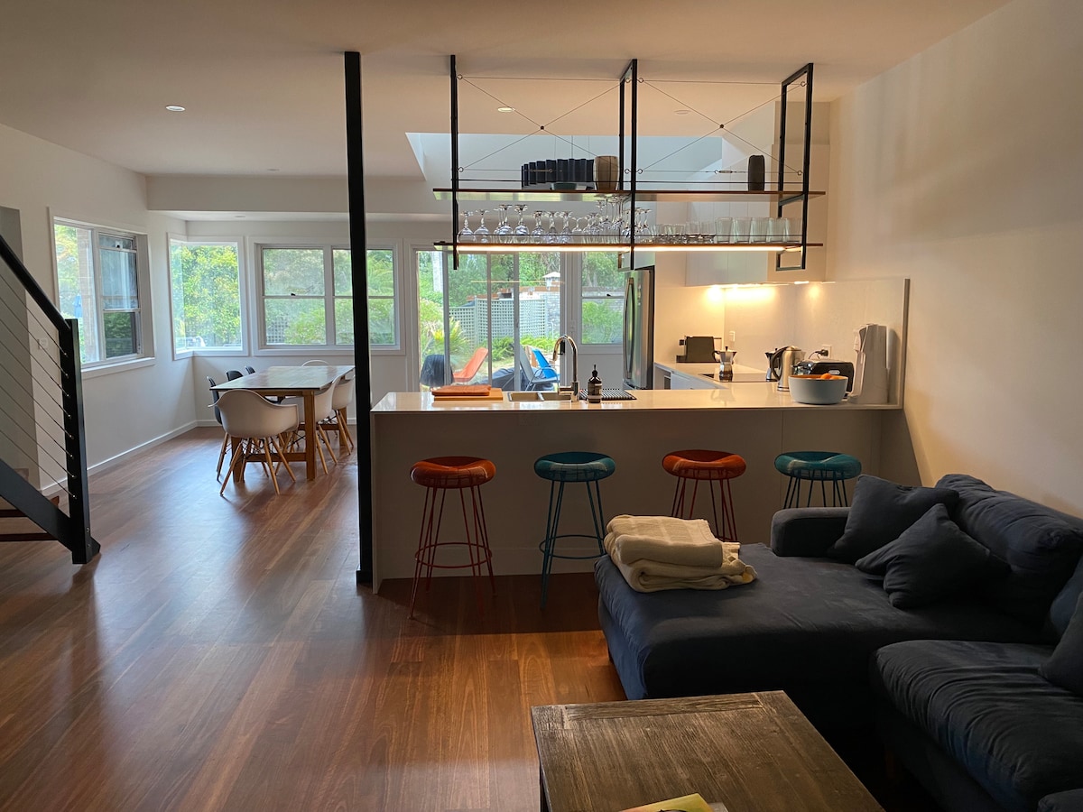 Top performing Airbnb: Bella Beecroft - Spacious Currarong Retreat in Shoalhaven City Council