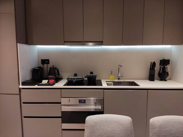 2-bedroom residence – serviced gallery image 5