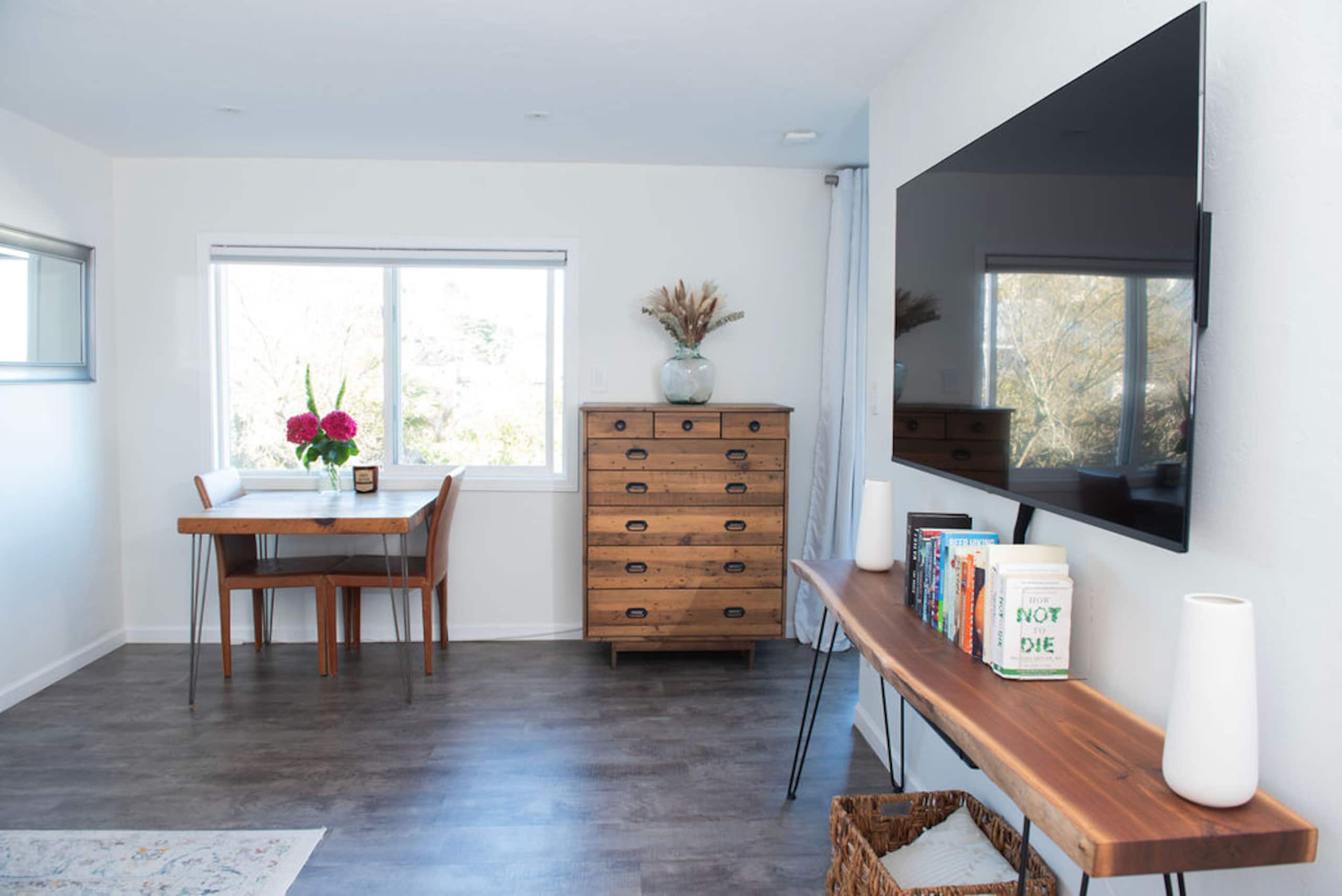 Guesthouse in San Francisco · ★4.97 · 1 bedroom · 1 bed · 1 bath - Image 2