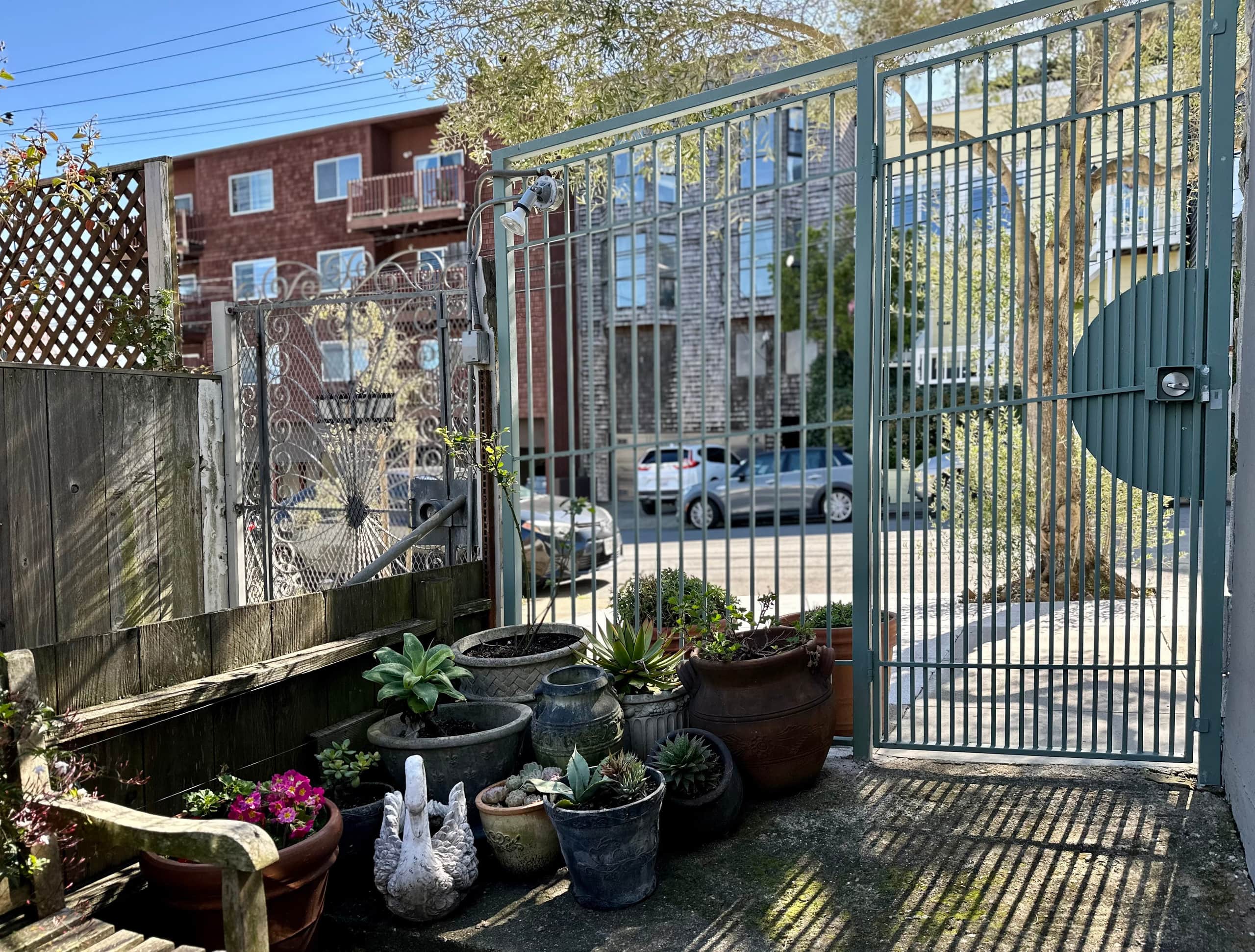 Guesthouse in San Francisco · ★4.97 · 1 bedroom · 1 bed · 1 bath - Image 31