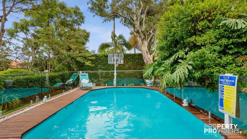 Stunning Three Bedroom Home in Mosman gallery image 5