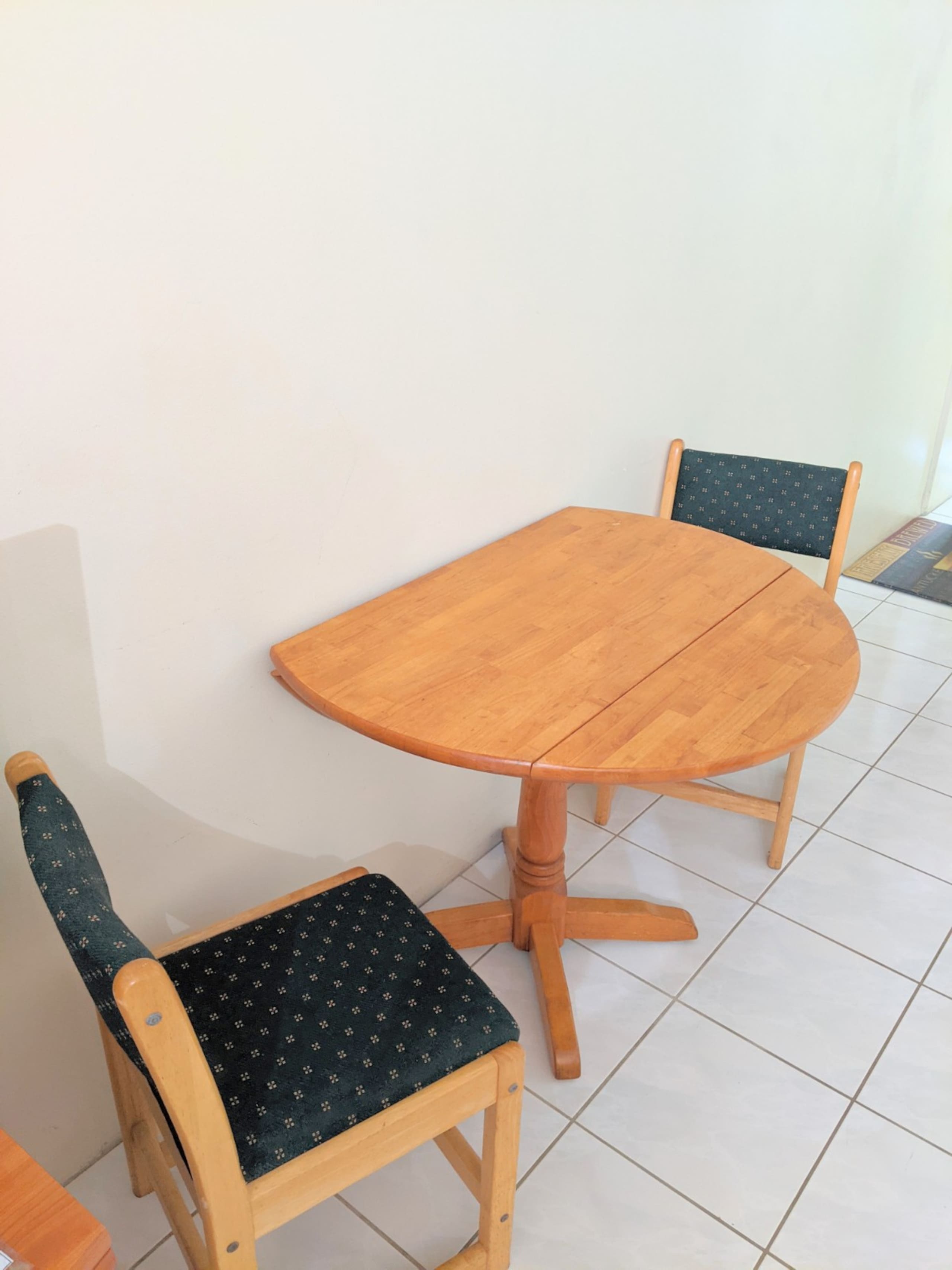 Condo in Honolulu · ★4.93 · 1 bedroom · 2 beds · 1 private bath - Image 9