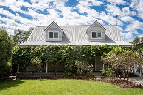Riverside Cottage Bundalong