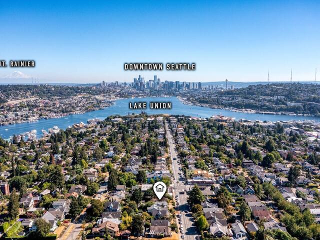 5b2b Newly Remodeled Entire House close to UW & DT gallery image 5