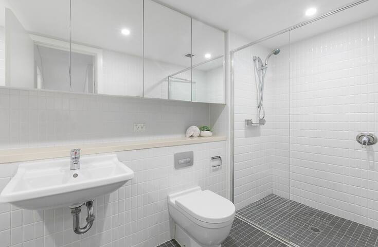 The Urban Oasis gallery image 5