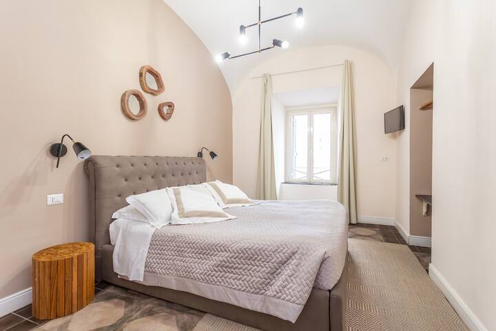 Daplace | Lucia Apartment gallery image 3