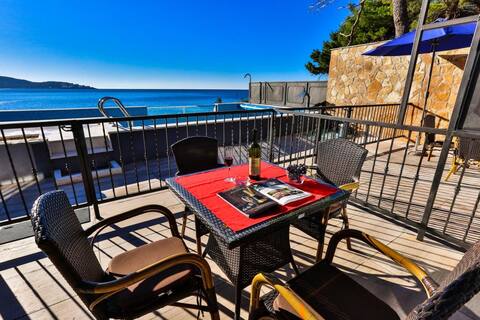 Villa with swimming pool and private beach (# 2)