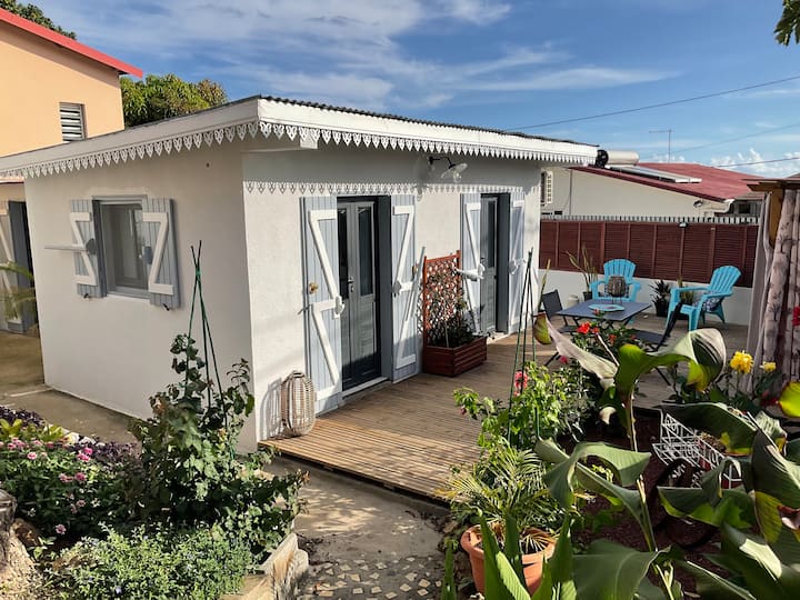 Trois Mares Vacation Rentals & Homes - Trois Mares, Le Tampon, Réunion |  Airbnb