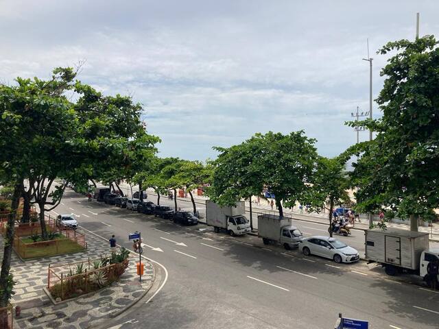 Leblon Beachfront gallery image 2