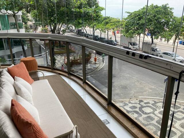 Leblon Beachfront gallery image 4