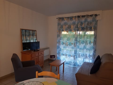 2-room with garden and pool