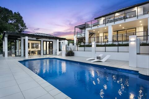 Luxury Mission Bay Oasis with Heated Pool