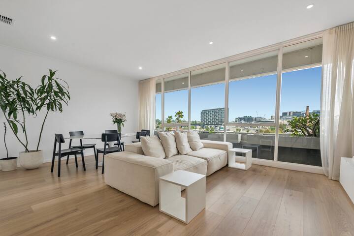 South Yarra Penthouse gallery image 4