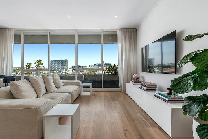 South Yarra Penthouse gallery image 5