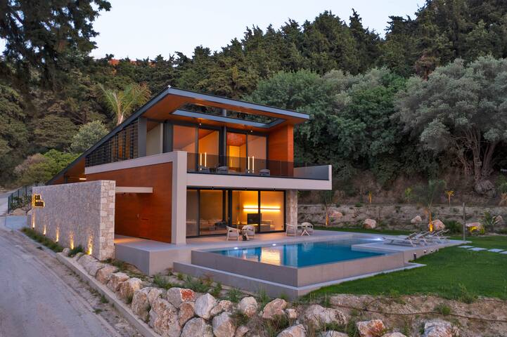 Casa Palmera – Sea view luxury Villa, private pool