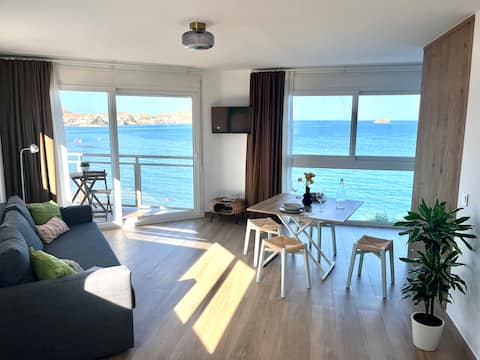 Anuncio de Airbnb popular: Apartment with a view, the sound of the waves en Pulpí