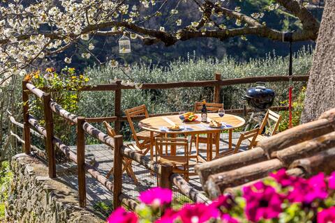 Typical old Ligurian house – Ca' del Ciliegio