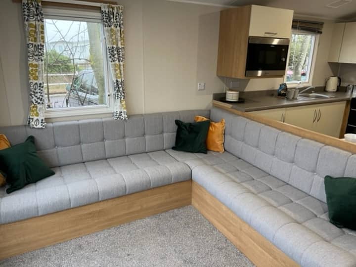 3 Bedroom Caravan At Romney Sands Holiday Park - Dungeness