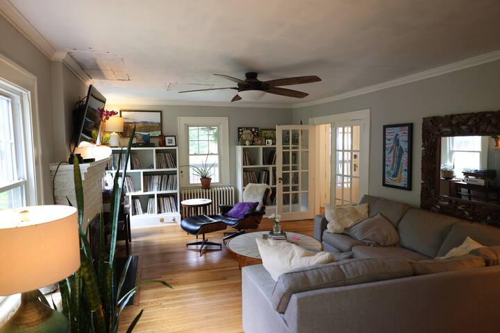 5 Minutes to Downtown/ 2 Minutes to Biltmore gallery image 3