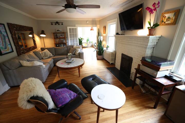 5 Minutes to Downtown/ 2 Minutes to Biltmore gallery image 2