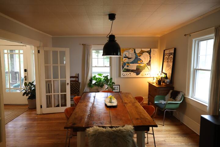 5 Minutes to Downtown/ 2 Minutes to Biltmore gallery image 4