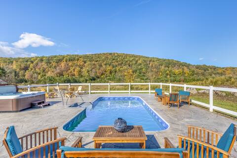 Pool*Hot Tub*Pirate Ship*Fire Pit*Luxury Farmhouse