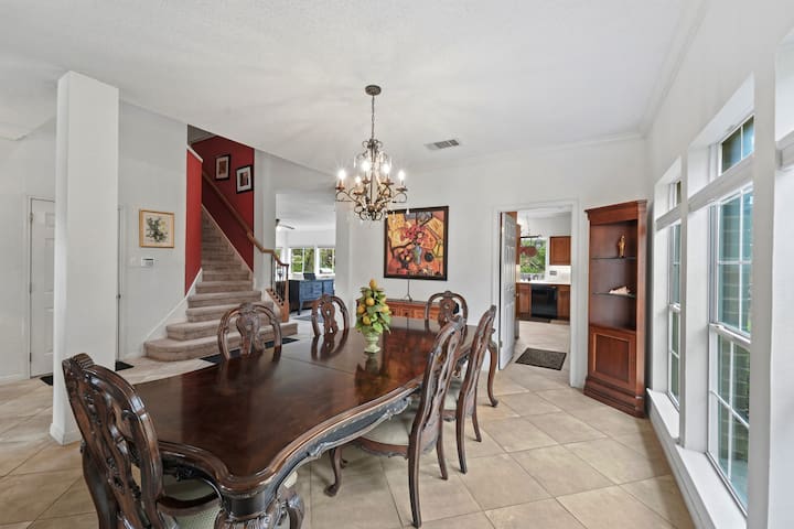 Luxe Ranch Vibe -5BR Pools Deck Fire Pit – 3200SF