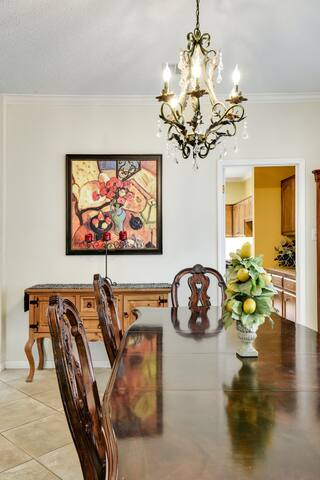 Luxe Ranch Vibe -5BR Pools Deck Fire Pit – 3200SF