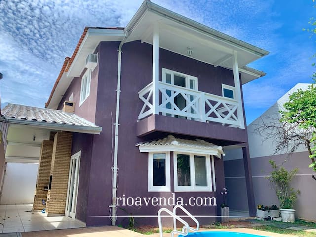 Casa ampla com piscina e praia no Recreio