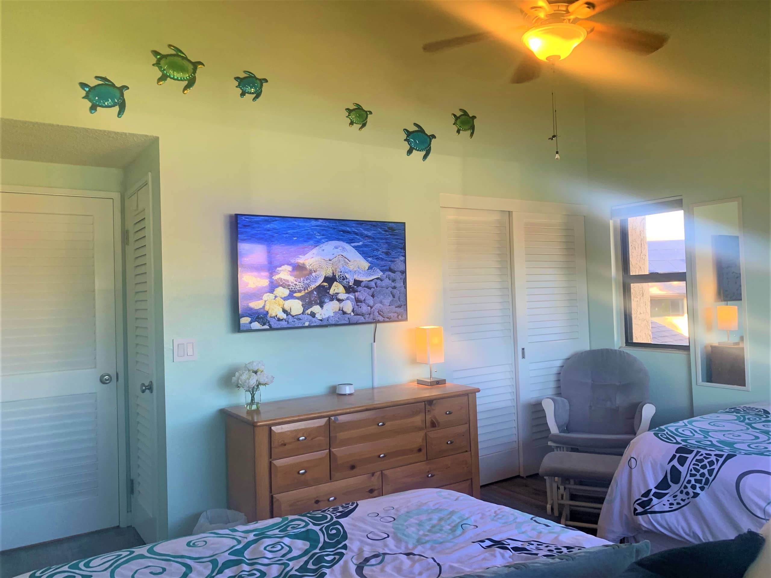 Newly Renovated!  Fully Stocked 2 Br/2Ba  w/ A/C! - Photo 12