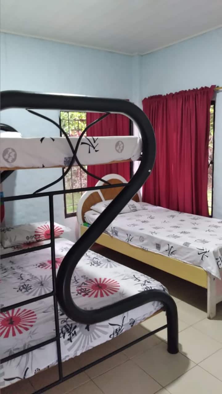 საძინებელი 1