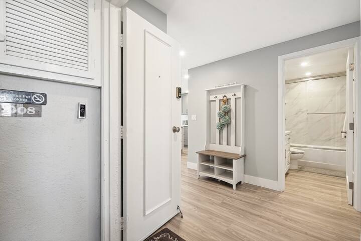 Cloud 9 Ocean Front! Capri by the Sea gallery image 5