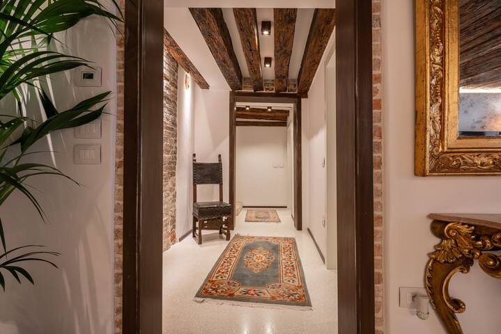 The Church Lodge – Rialto Bridge gallery image 5