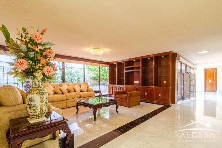 Luxurious Modern Day Hacienda with Full Staff gallery image 5