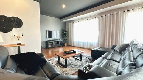 One/City Condo: Pool Room/Sauna