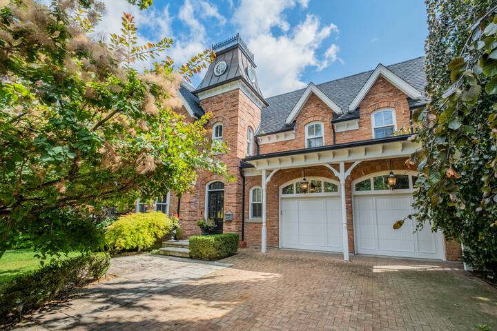 Classy modern farmhouse, Private Estate Oasis gallery image 3