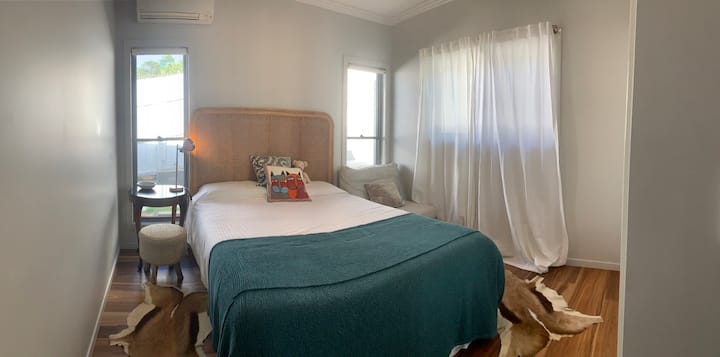 Quiet Queen Room With Ortho Bed - Lennox Head