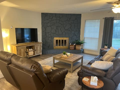The Beach Retreat - 3BR/2BA Home