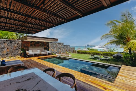 Peninsula 3 bedroom Beach Villa, Cap Malheureux