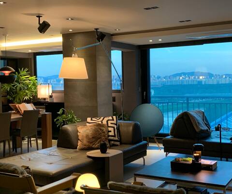 Modern high-end Korean Living